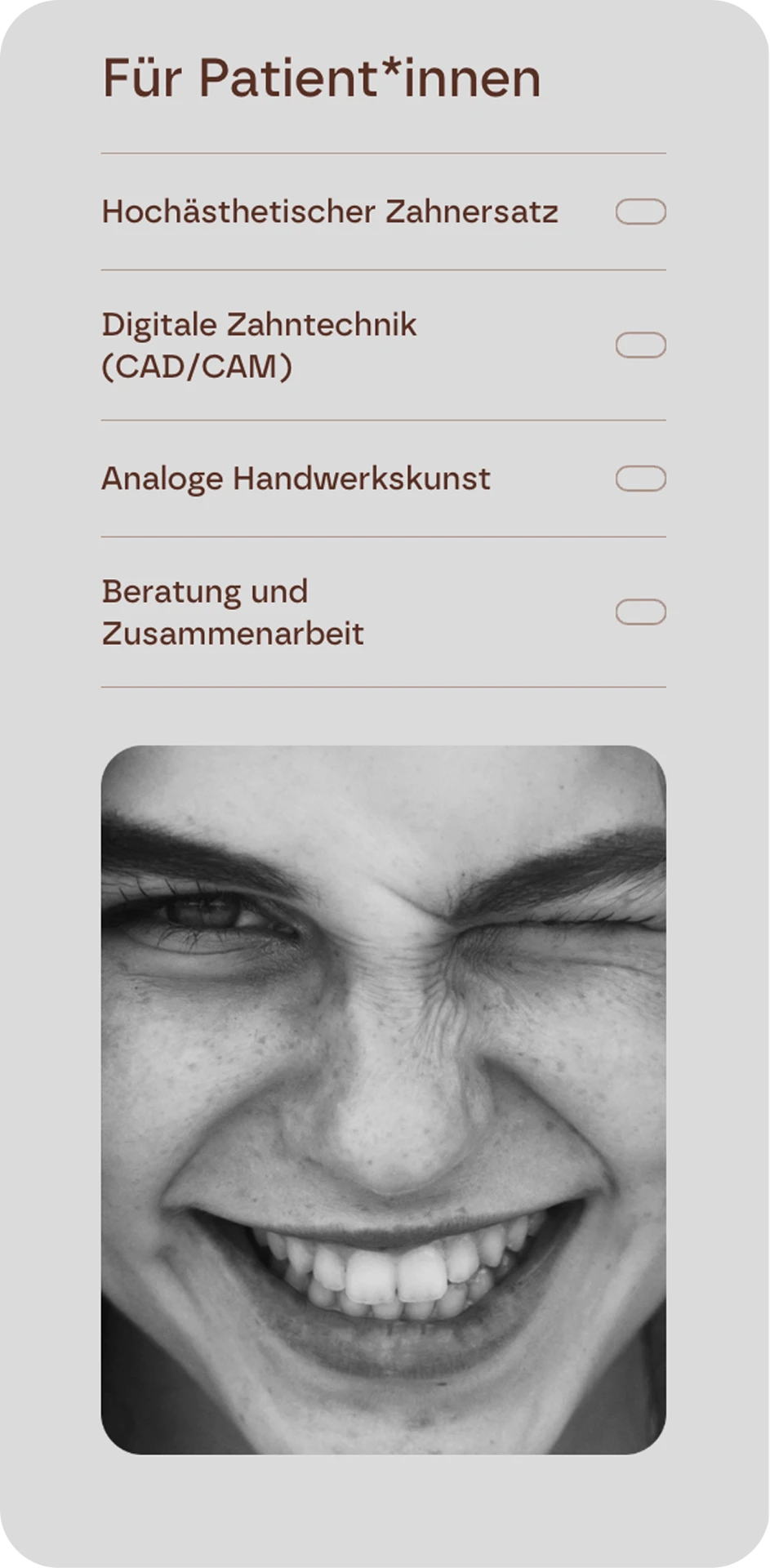 BISS PUNKT card on warm grey: the heading Für Patient*innen, the services list and a black-and-white portrait